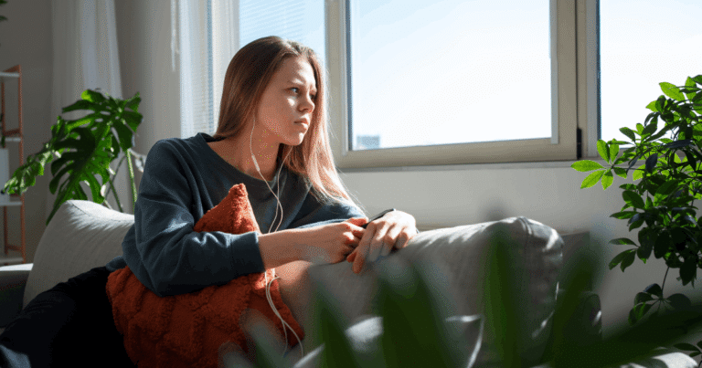 introvertti vai sosiaalinen ahdistus