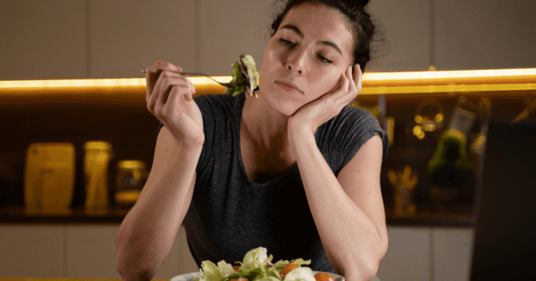 sosiaalinen ahdistus ja syömishäiriöt