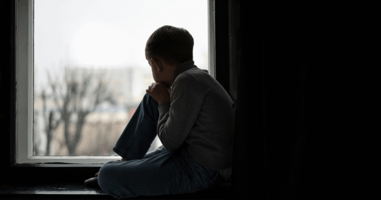 Sosiaalinen ahdistus lapsella